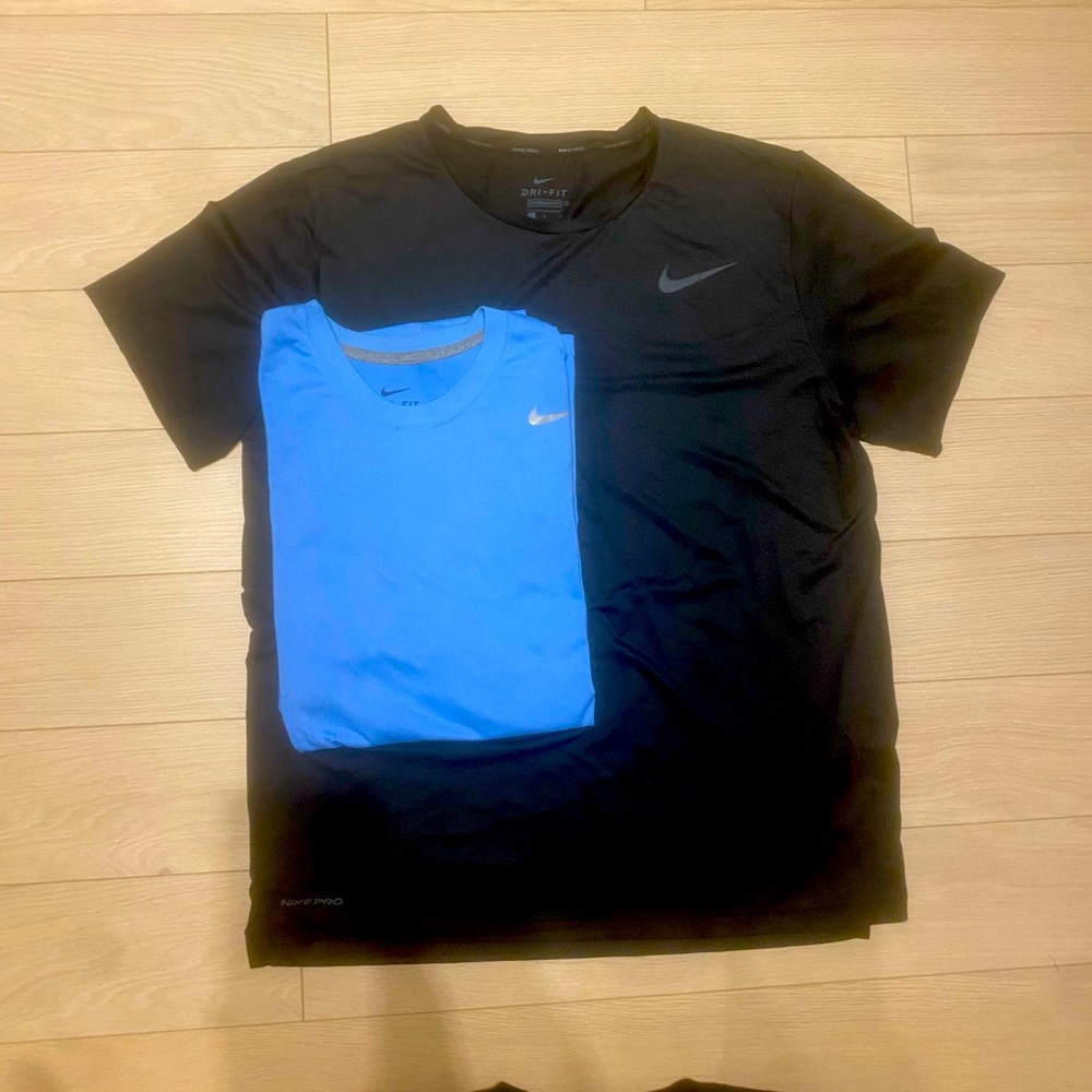 Nike Dri-fit athletic tops - Size L - x2